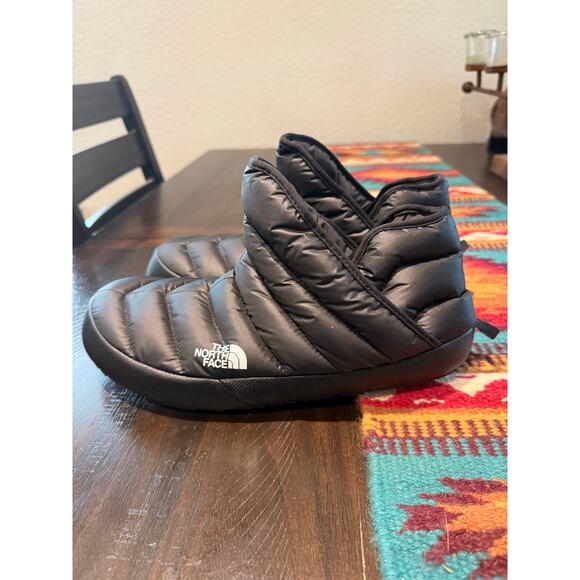 The North Face ThermoBall Insulated Camp Booties Black Men’s 12 / Women’s 13.5 main image 7